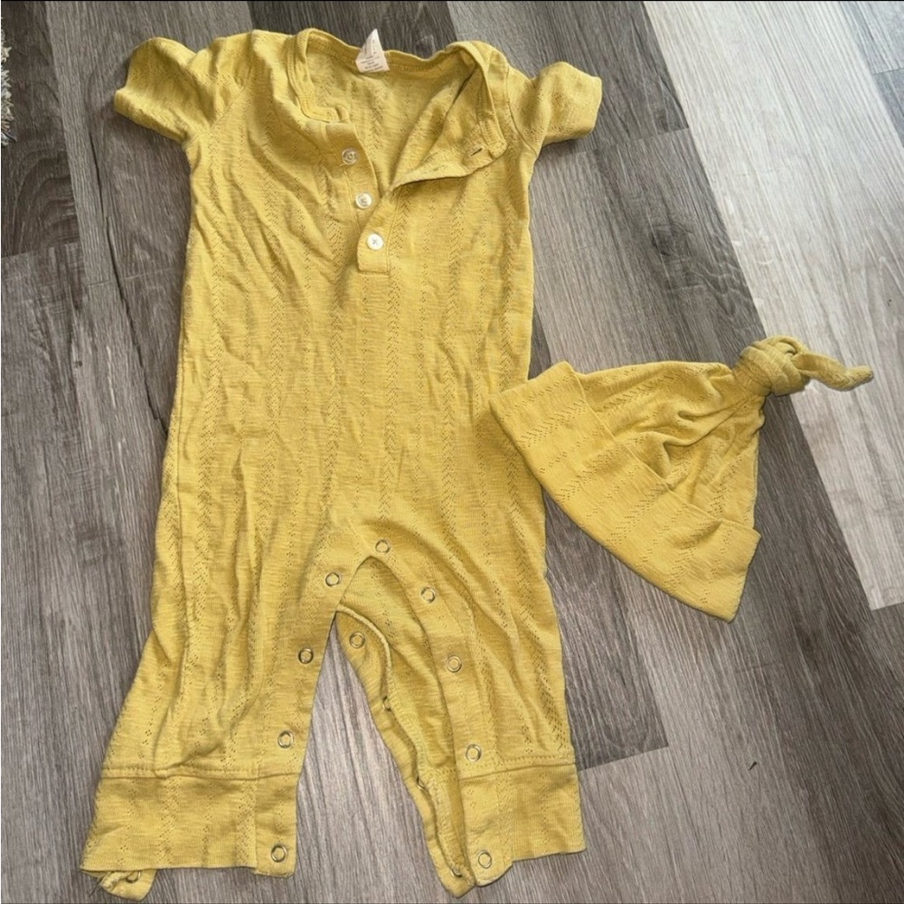 Kate Quinn 2 pc Textured Yellow Romper With Matching Hat | 12-18 Months